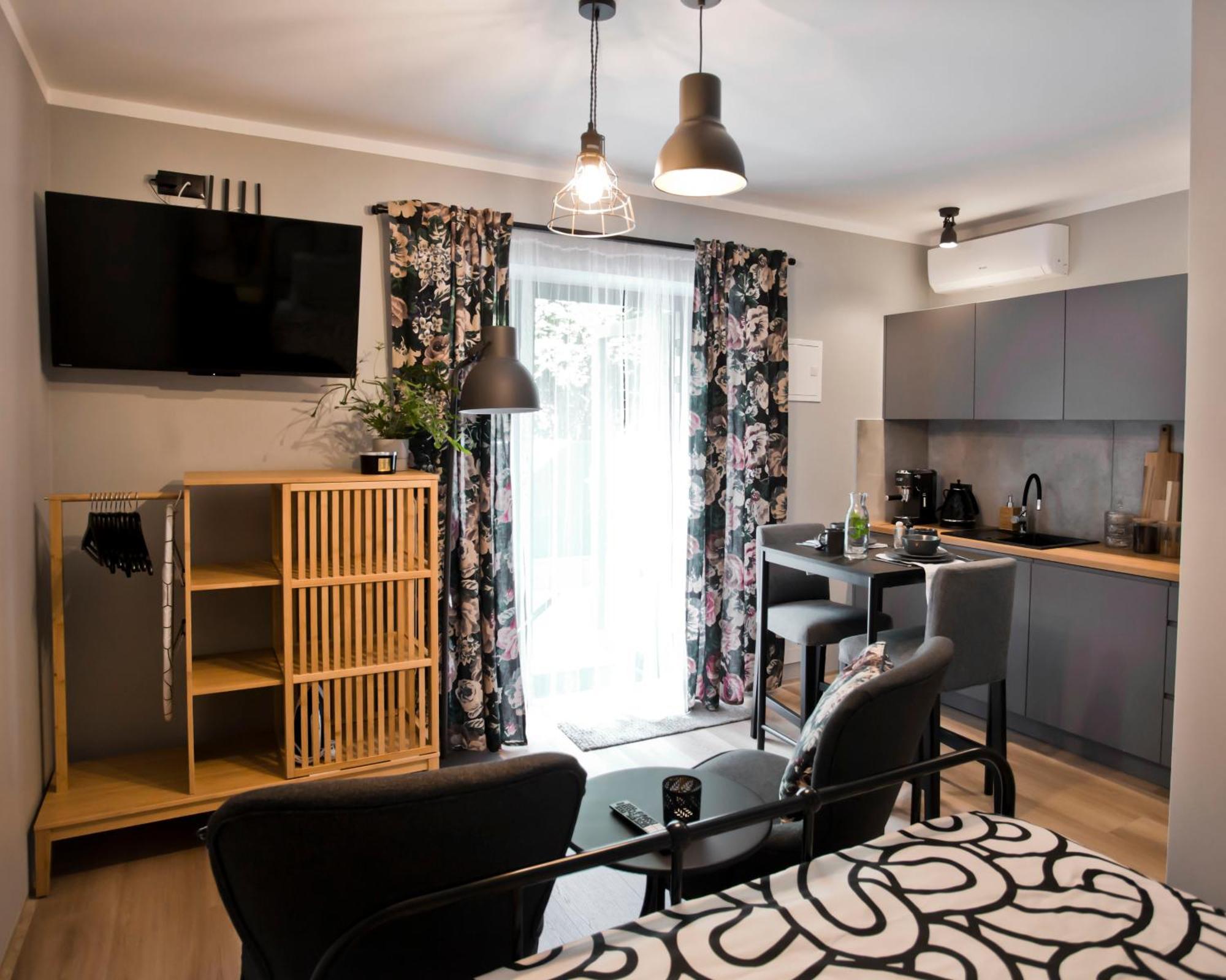 Balaton Apartamenty Trzebinia  Buitenkant foto